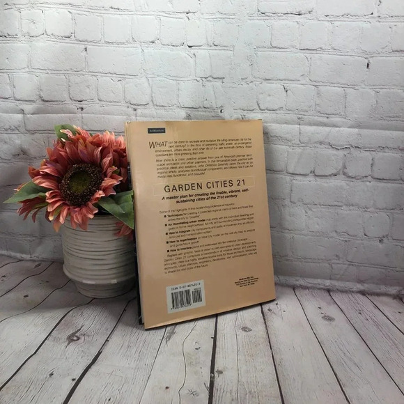 Vintage 1994 GARDEN CITIES 21 creating a livable urban environment book - Picture 4 of 9